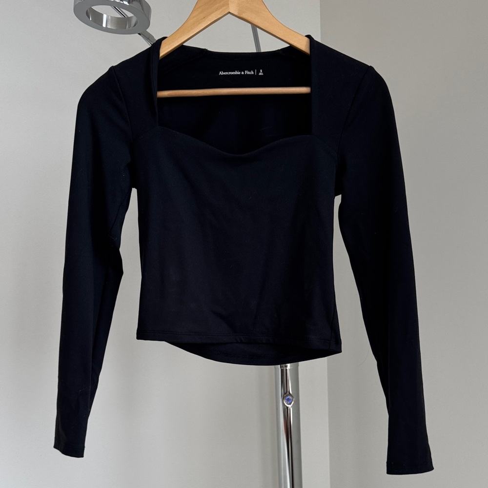 Abercrombie & Fitch Black Sweetheart Long Sleeve Top